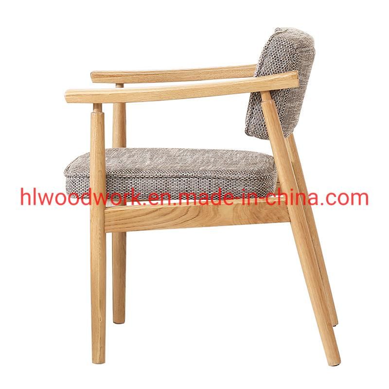 Wholesale Modern Design Hot Selling Dining Chair Rubber Wood Natural Color Fabric Cushion Brown Wooden Chair Furniture Leisure Armchair Dining Chair