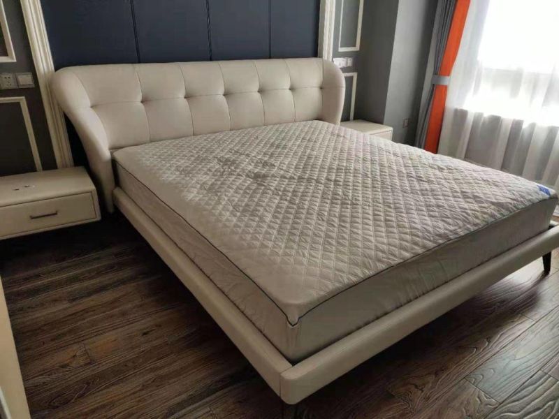 Foshan Factory Bedroom Bed Furniture Home Furniture Soft Heradboard with Metal Leg Gc1818