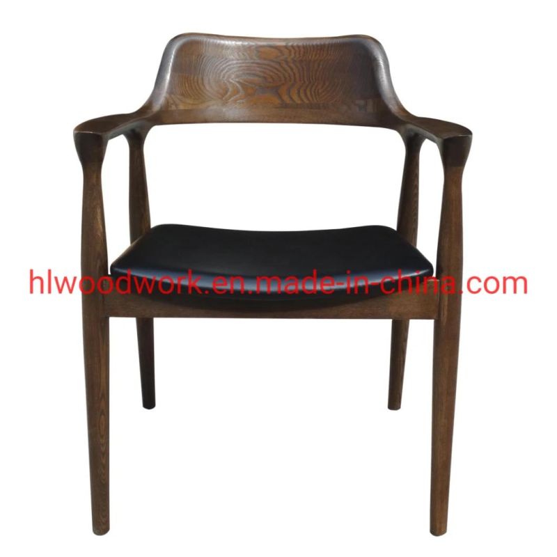 High Quality Hot Selling Modern Design Furniture Dining Chair Oak Wood Walnut Color Black PU Cushion Wooden Chair Furniture Resteraunt Furniture Dining Chair