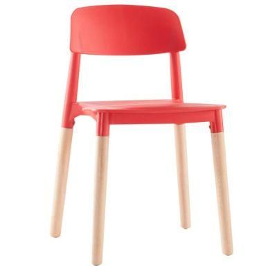 PP Injection Mould Furniture Dining Room Bench Plastic Chair Natural Wood Legs Red Dining Chair Stackable