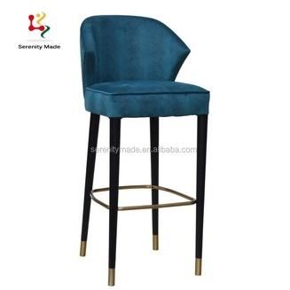 Elegant Soft Velvet Seating Wooden Hight Feet Bar Club Restaurant Stool