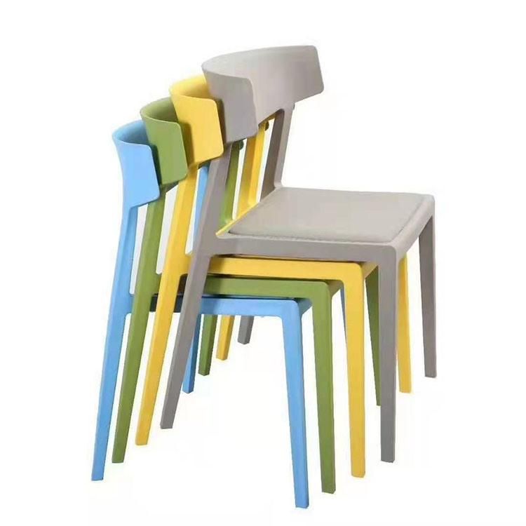 Wholesale Cheap Colorful Stackable Plastic PP Restaurant Dining Chair