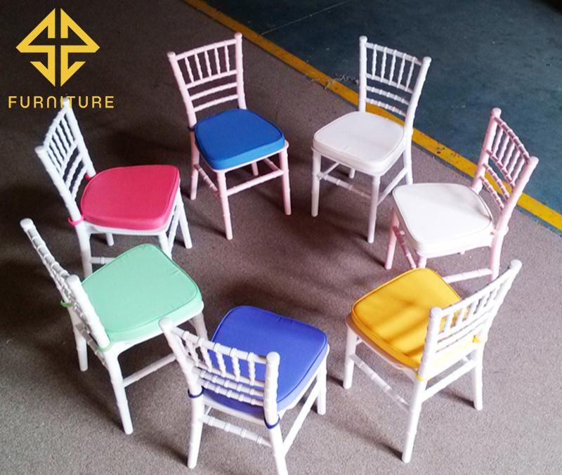 Event Furniture Plastic Resin Kids Tiffany Chair Stacking Chiavari Chair for Restaurant Hotel Wedding Banquet Party Use