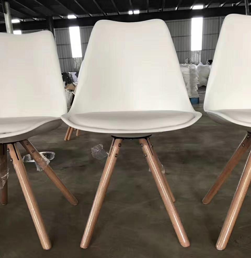 Modern Wholesale Plastic Dining Chair with PU Cushion Chairs