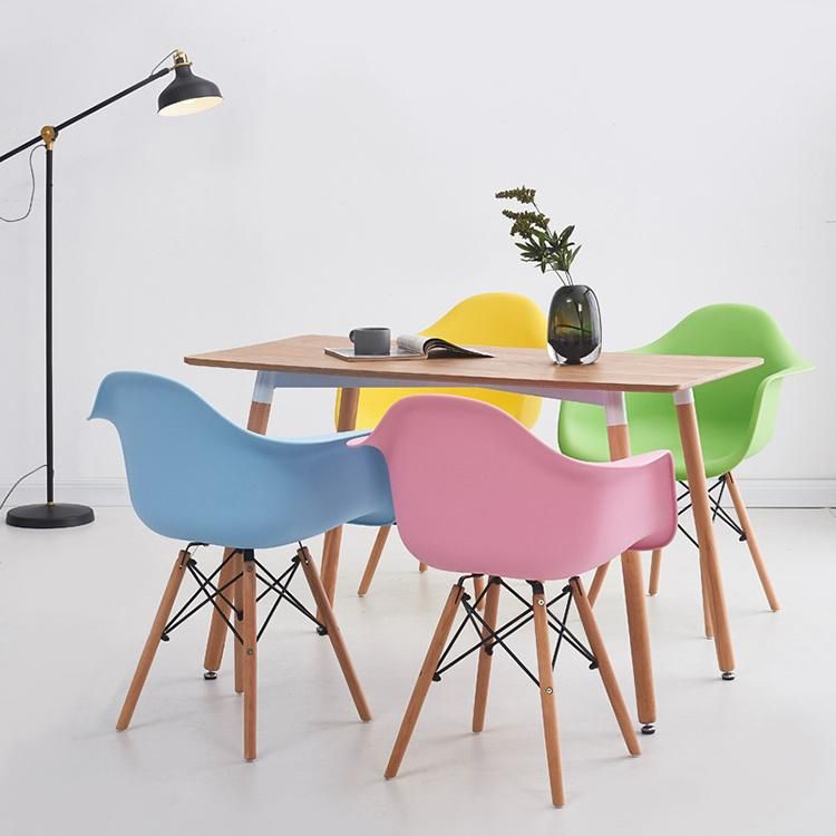 Children′s Restaurant Park Special Seat Portable Safety PP Solid Wood Dining Chair Leisure Color Custom Children′s Armchair
