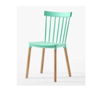 Modern Minimalist PP Material Seat Wooden Leg Dining Chair