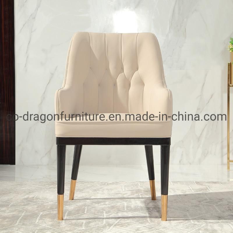 Modern Furniture Wooden Frame Leather/Fabric Dining Chair with Arm