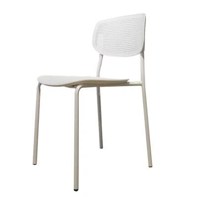 Wholesale Dining Furniture Simple Style Plastic Chair Eco-Friendly Gray PP Dining Chair