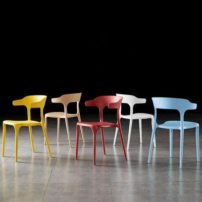 Wholesale Popular Design Plastic Dining Chair