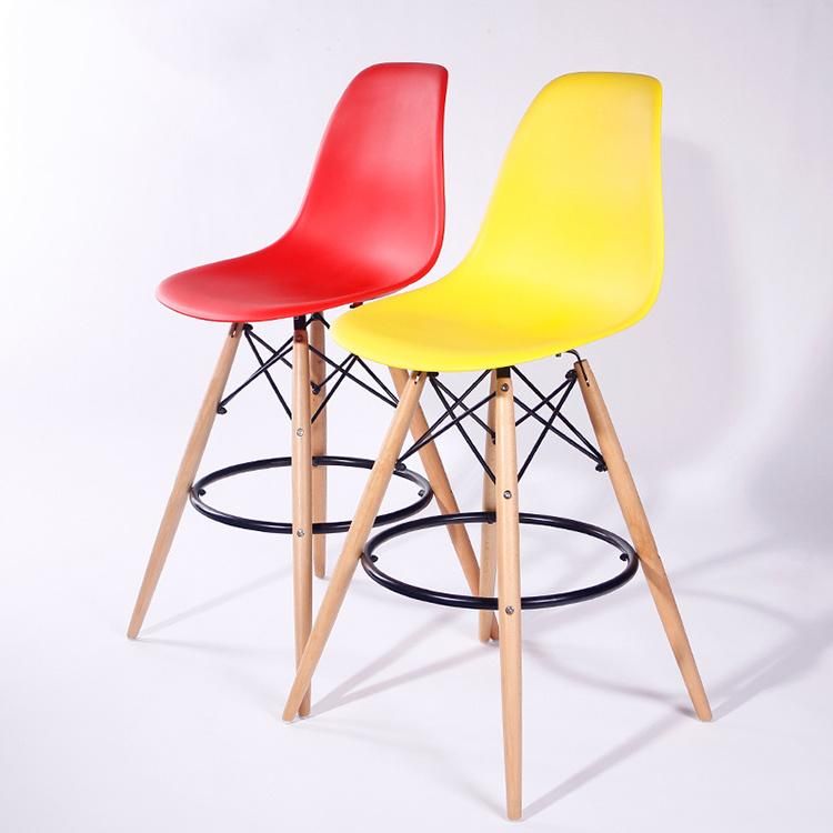 Unique Design Modern Furniture Hotel High Stool Red PP Bar Chair Solid Wood Metal Frame Wholesale Commercial Bar Chair