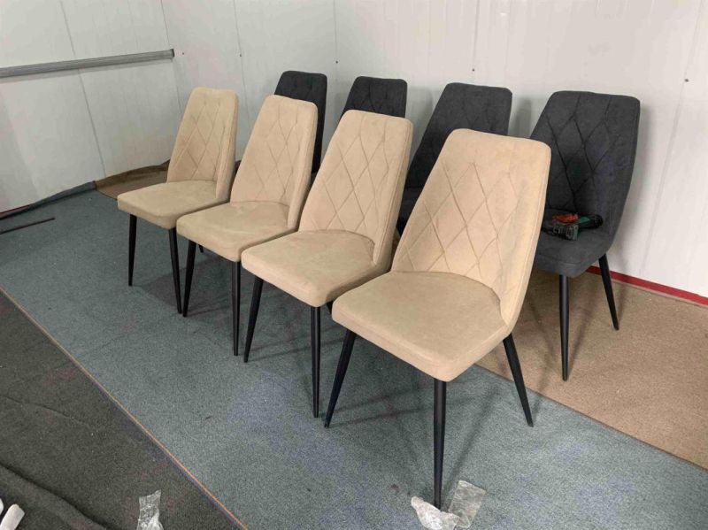 Factory Directly Wholesale Common Fabric Dining Chair with Black Powder Coating Legs