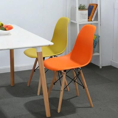 Wholesale Dining Room Furniture Scandinavian Modern Design Fashion Cheap Plastic Chairs with Wooden Leg