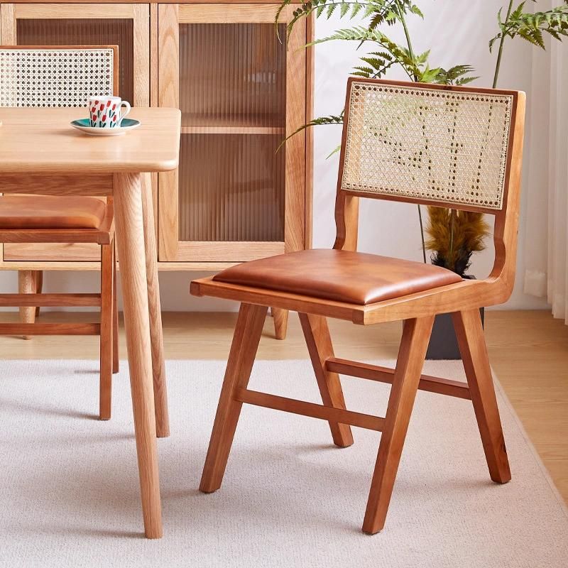 Wholesale Modern Chair Cafe/Event Hire Furniture Stackable Rattan Back Wood Chair Fashion Wooden Leisure Dining Chair Without Armrest for Home Furniture