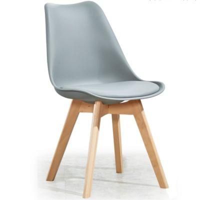 Cadeira French Style Plastic Dining Chairs Set Nordic Modern Dining Chair with Wooden Leg