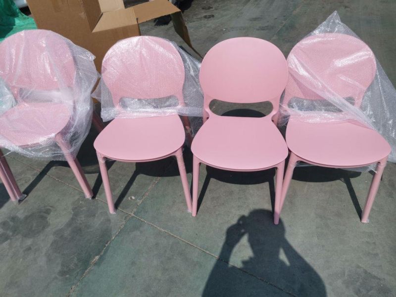 Nordic Modern Plastic Chair with Customed Colors