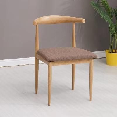 Modern Design Stackable Metal Cushion Cafe Restaurant Silla Dining Chair