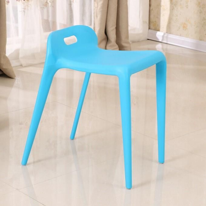 Popular Design Armless Banquet Indoor Dining Wooden Leg Plastic Chair