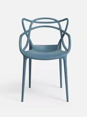 Wholesale Modern Italian Colorful Outdoor Patio Plastic Garden Dining Chair Minimalist Stacking Chaise En Plastic