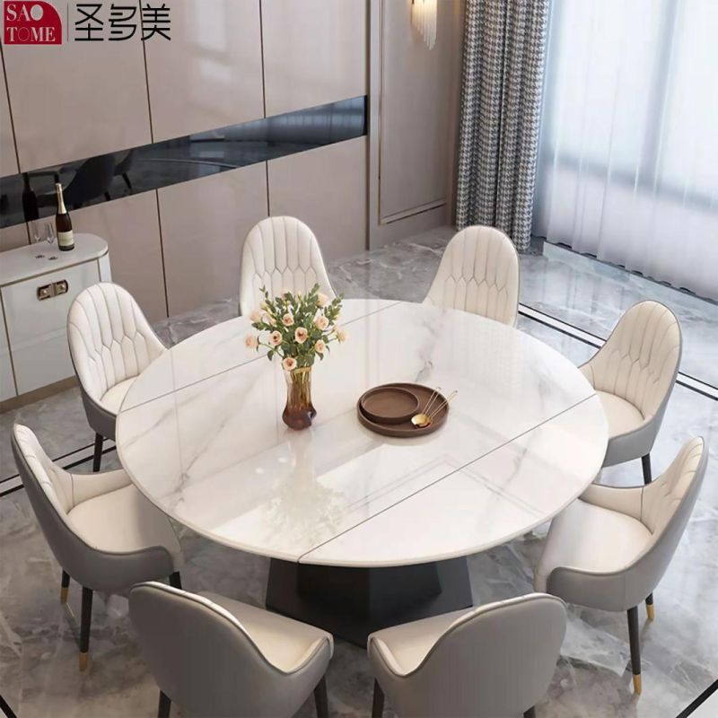 High Quality Atmospheric Extension Table in Dining Room