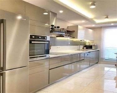 Modern Linear Shaped Frameless Modular MDF PVC Kitchen Cabinet