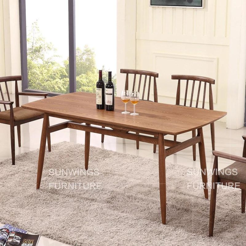 Ash Solid Wood Round Shape Legs Classical Simple Design Dining Table