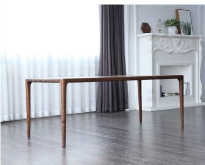 Nordic Solid Wood Home Furniture Dining Table Made in China