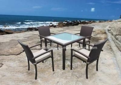 Foshan Factory Outdoor Furniture PE Rattan Table and Chair