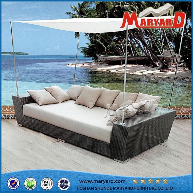 Modern Garden Hotel Home Furniture Terrace Rattan Sofa Set Sun Lounger Sun Bed Beach Side Sunbed