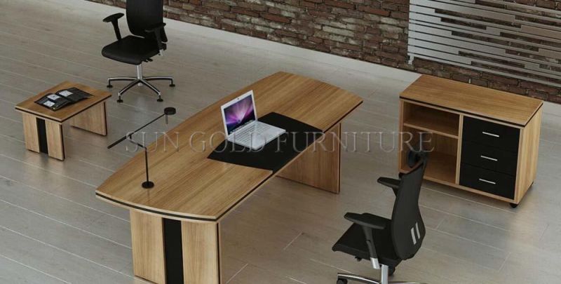 Office Furniture Elegant Wood Modern Desk (SZ-OD292)