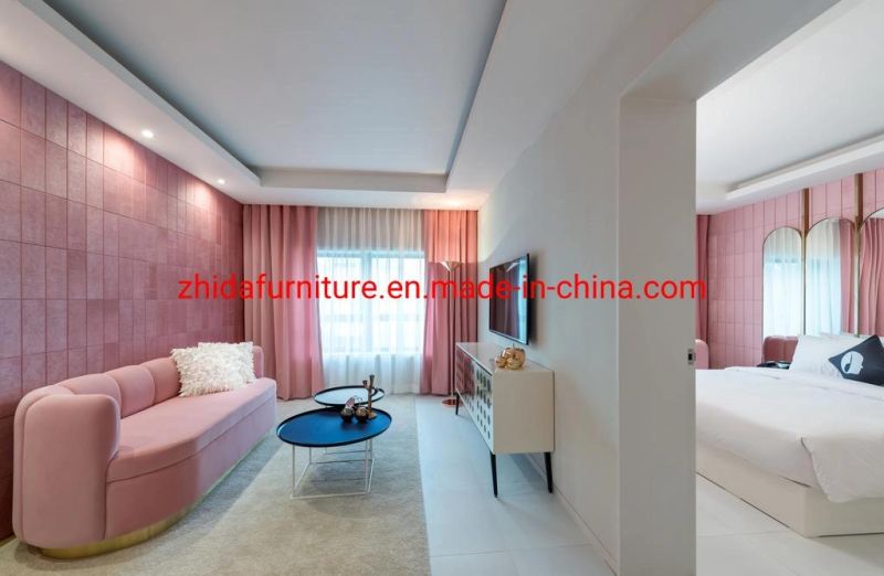 Modern Interior Pink Wall 5 Star Customized Theme Hotel Furniture Single Double Apartment Bedroom Room Queen King Size Bed with Living Room Sofa