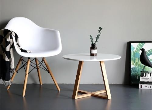 Scandinavian Modern Wooden Round Tray Coffee Table with Solid Wood Leg