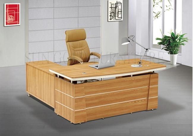 Modern Woodern Metal Frame Office Computer Table Desk Furniture Designs (SZ-ODB356)