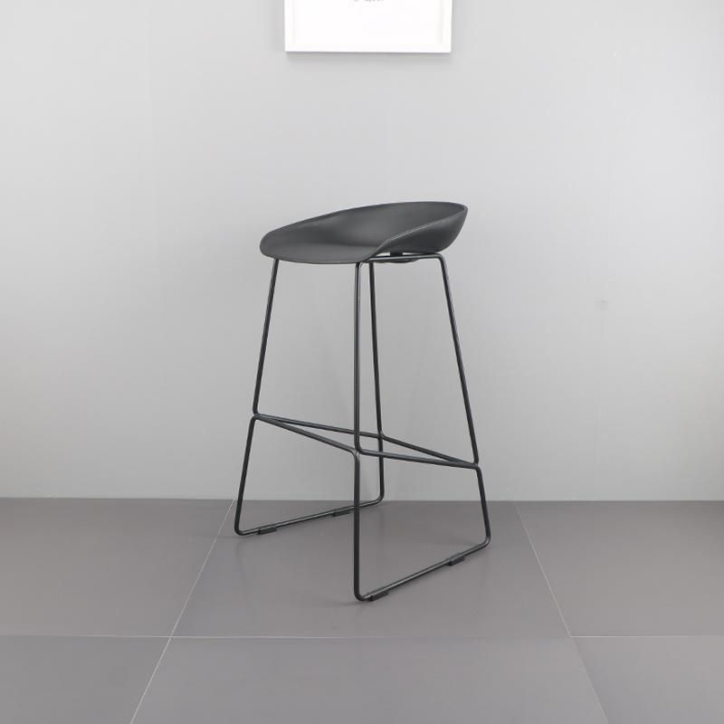 Modern Cafe Restaurant High Stool Furniture Living Room Iron Frame Plastic Bar Chairs