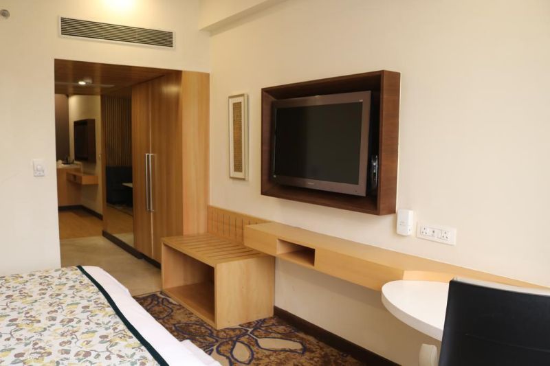 Economy Hotel Bedroom Furniture in Cheap Price Hotel Furniture