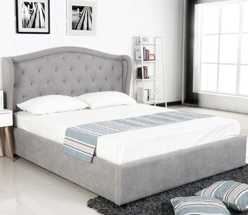 High Quality King Size Tufted Fabric Upholstered Bed The Latest Elegant Modern Design of Rivets Bed Frame