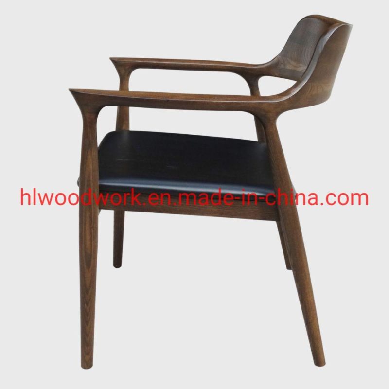 Hot Selling Modern Design Furniture Dining Chair Oak Wood Walnut Color Black PU Cushion Chair Wooden Chair Furniture Dining Room Furniture Dining Chair