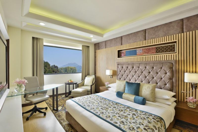 Latest Wooden Modern Bedroom 5 Star Hotel Furniture Designs