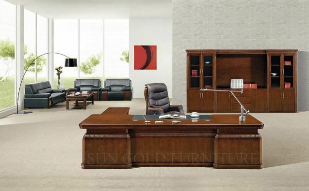 Professional Factory Made Luxury Wooden Office Desk with Painting (SZ-OD535)