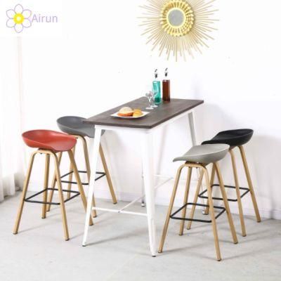 Nordic Modern Minimalist Solid Wood Creative Restaurant Bar Chairs High Stools Casual Designer Front Desk Bar Stools Chairs