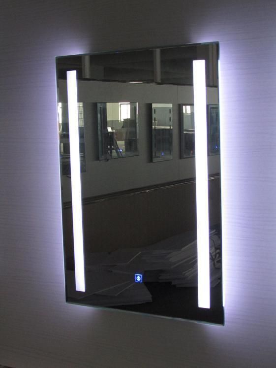 Fashion Decorative LED Bathroom Wall Makeup Mirror with Light