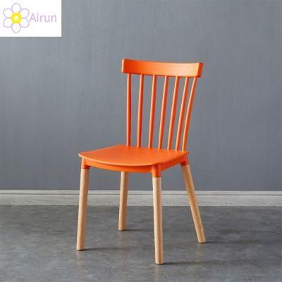 Popular Nordic Solid Wood Modern Minimalist Backrest American Cafe Restaurant Windsor Dessert Shop Plastic Dining Chair