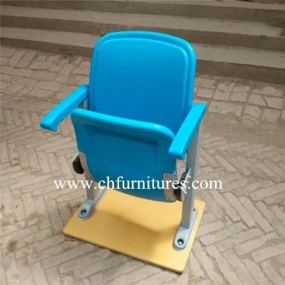 Outdoor Cheap Armrest Blue and Red Folding Plastic Stadium Chair for Church and Theater (YC-ZG68)