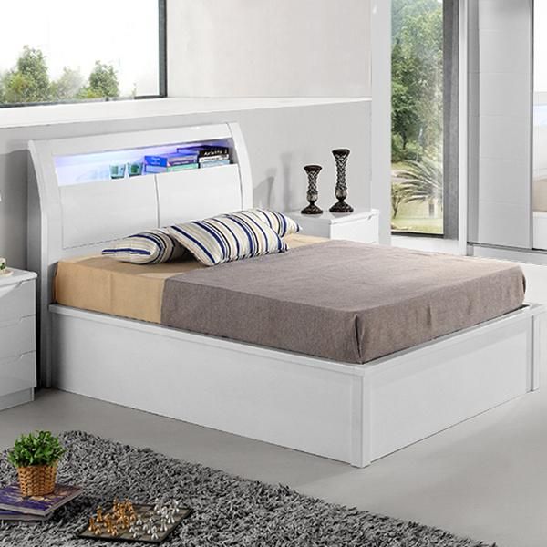 Nova Customized White High Gloss Bedroom Furniture with USB Interface and Touch LED Light