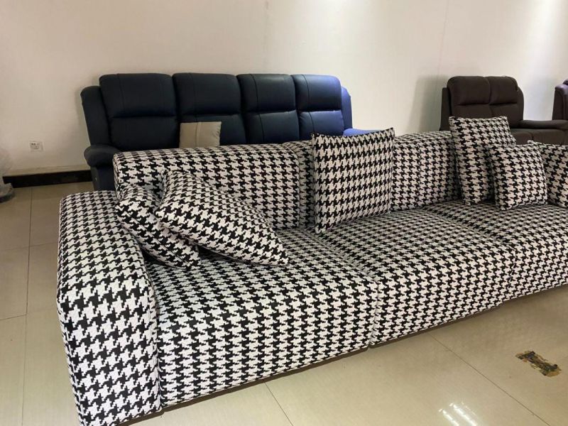 Stylish and Easy-to-Clean Houndstooth Plaid Fabric Sectional Sofa