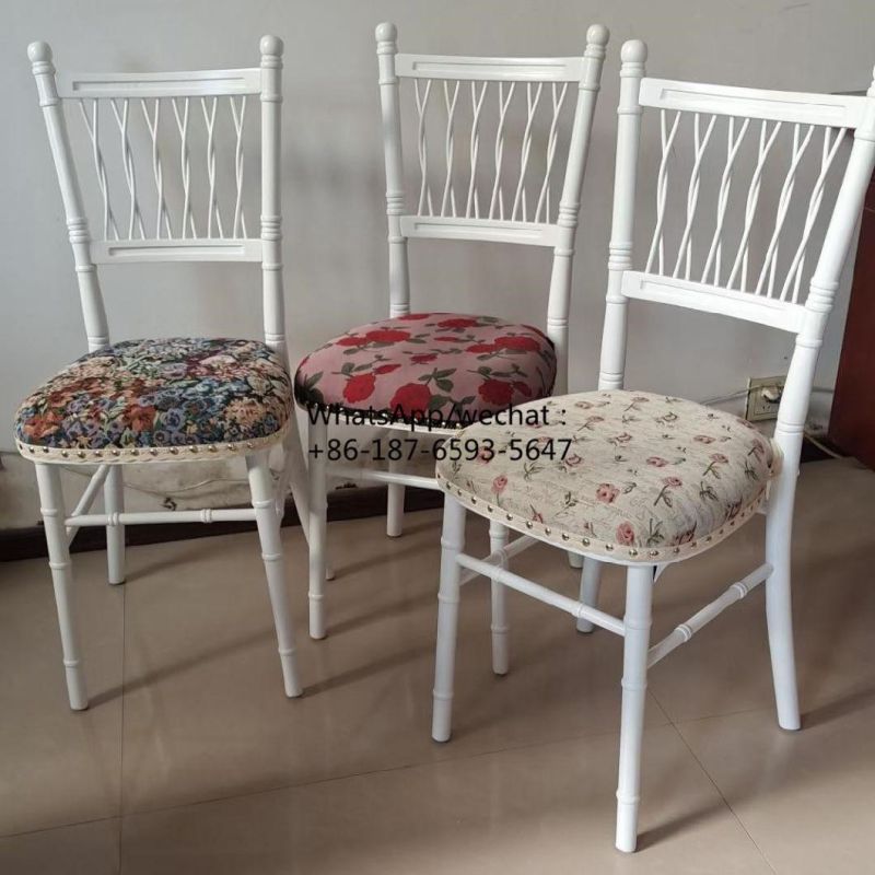 New Arrival Wedding Chair with Revet Cushion