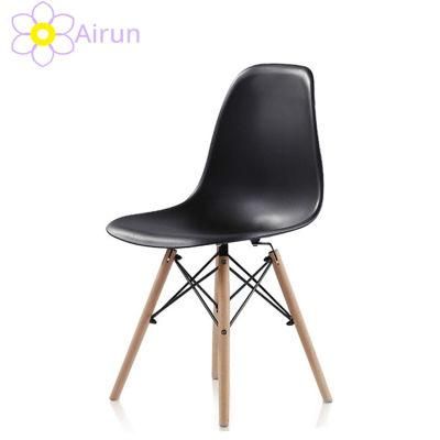 Classic Wood Leg Restaurant PP Plastic Dining Chair