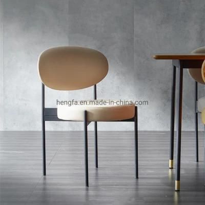 China Wholesale Modern Metal Coffee Restaurant Leather Cushion Dining Chairs