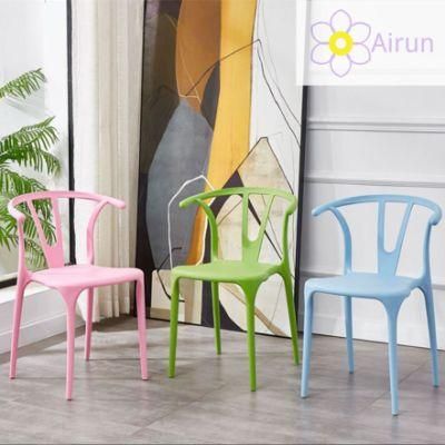 Wholesale Modern Stackable Plastic Chair Good Home Furniture Training Dining Chairs