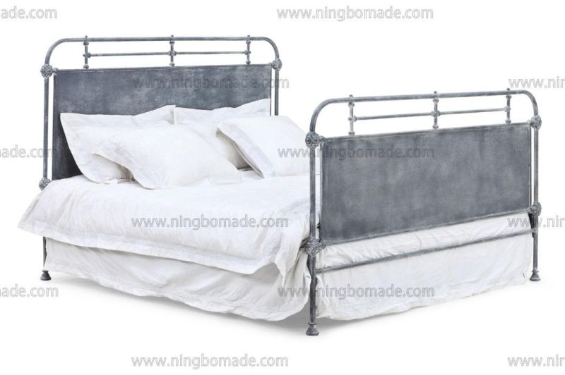 Modern Nordic Style Simple Pavilion-Style Light Luxury Iron King Bed Frame