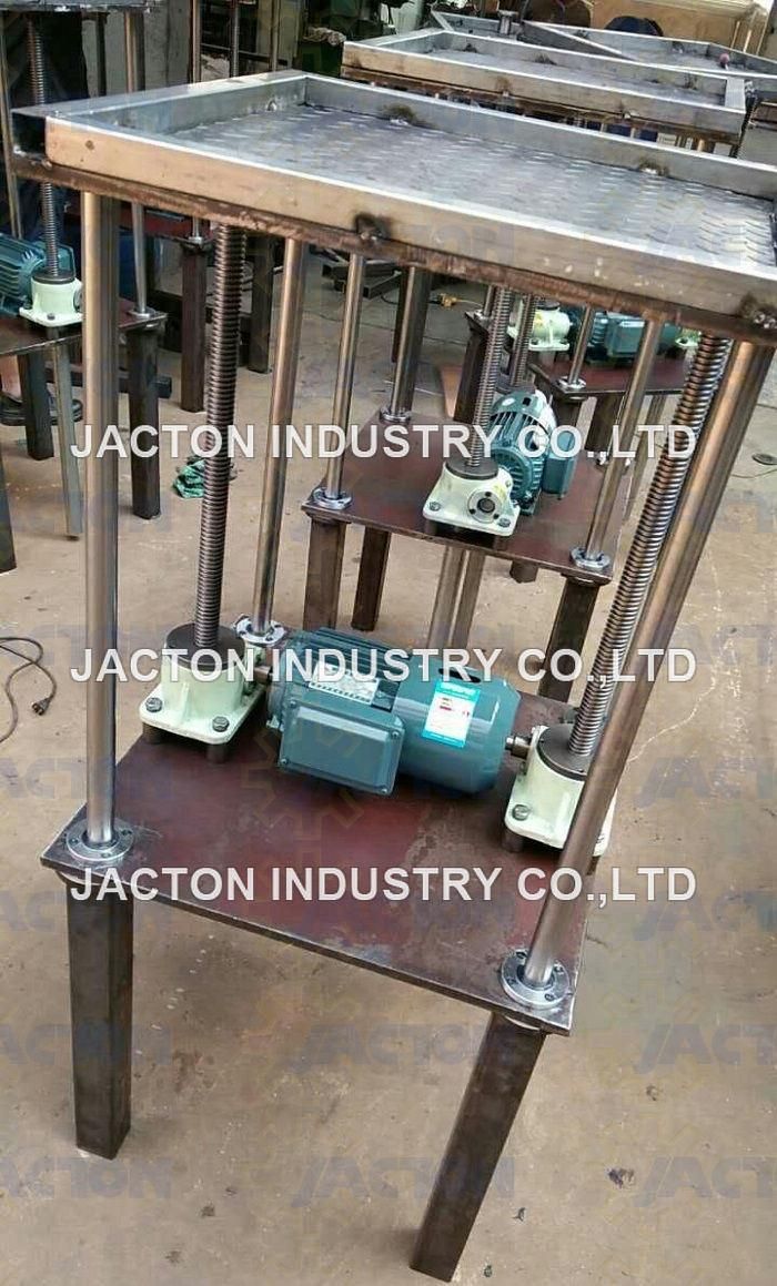 Germany Customers Use Jacton Positioning System with Jack Screws, Motor and Gearbox Coupler for Lift System for Their Equipments